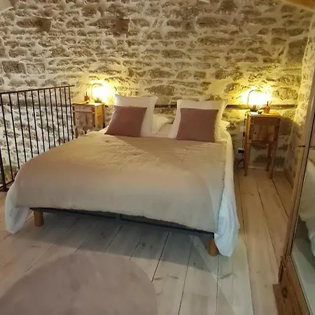 Guest house De La Dame Jeanne *